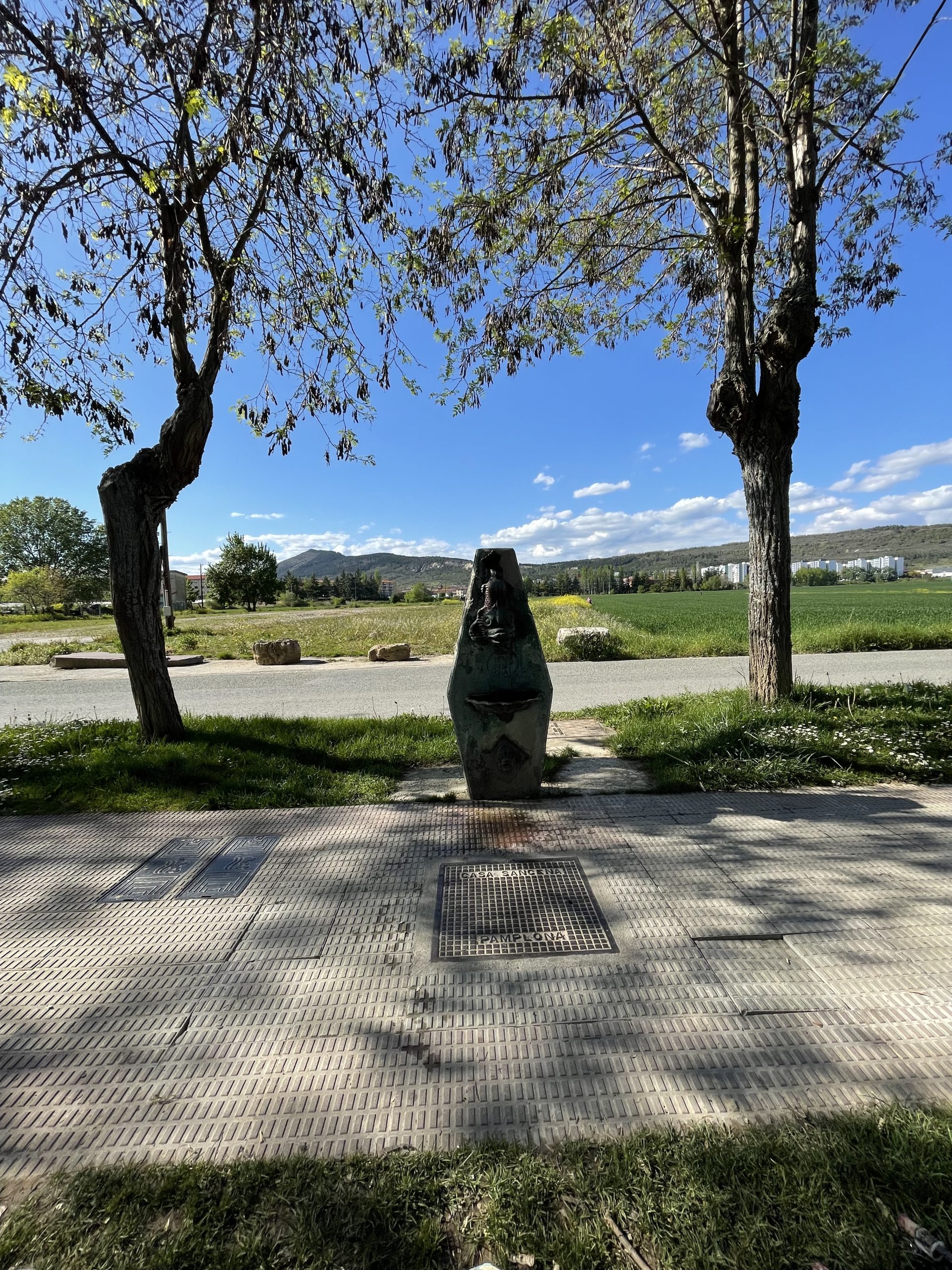 Una simpatica Fontana in un parco alla periferia di Pamplona