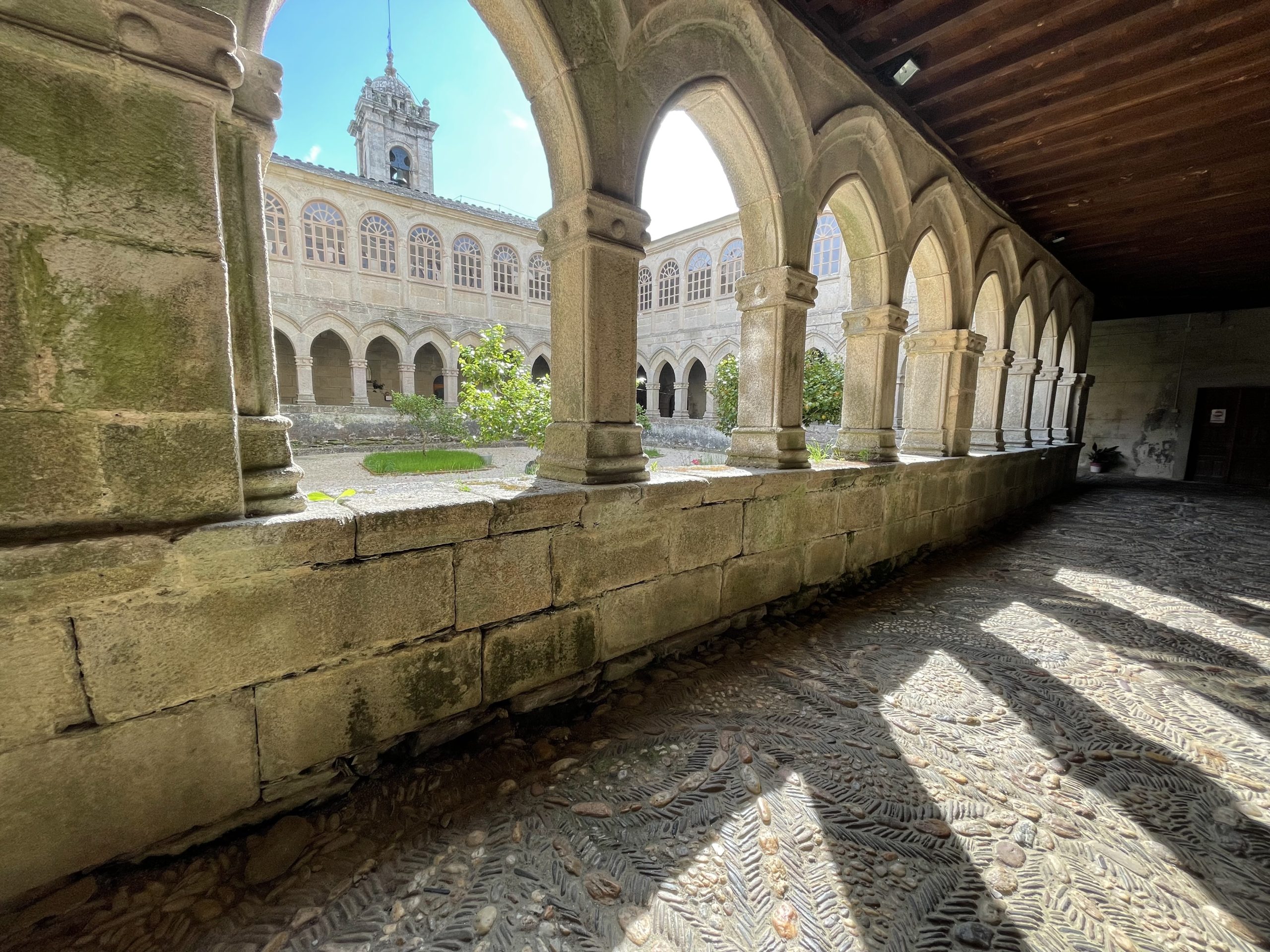 Il chiostro del Monasterio de Magdalena